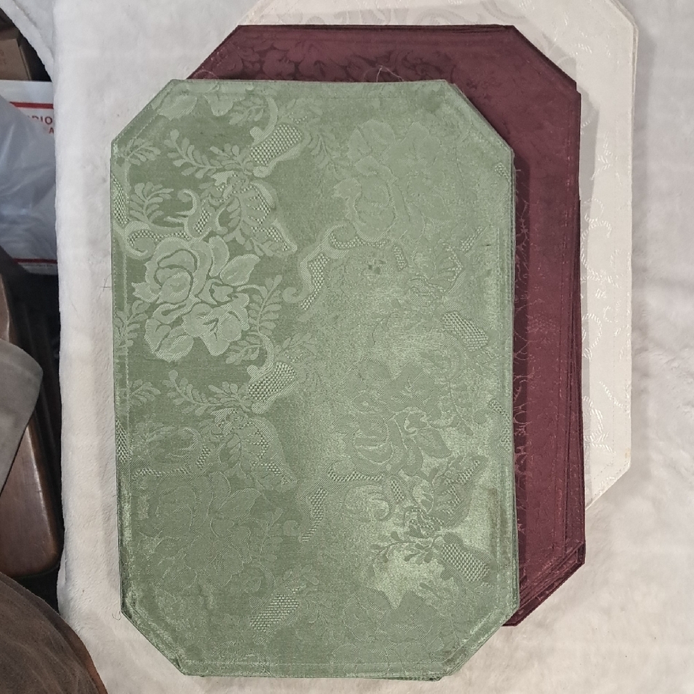 Elegant Cloth Floral Table Placemats Set